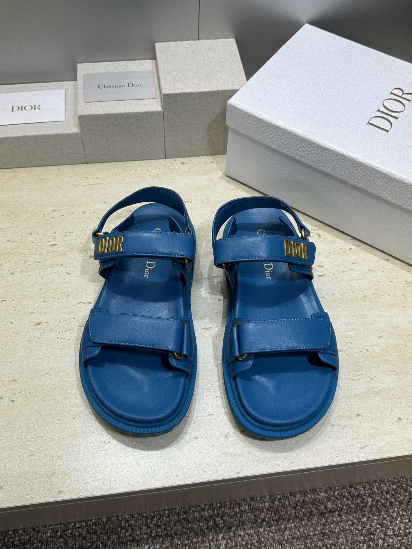 顶级版 迪奥 Dior 春夏经典款 Ract 魔术贴休闲女鞋 CD字母logo五金扣厚底圆头露趾沙滩凉鞋