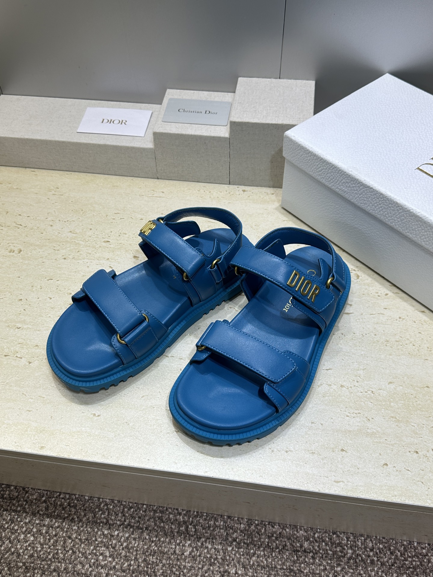 顶级版 迪奥 Dior 春夏经典款 Ract 魔术贴休闲女鞋 CD字母logo五金扣厚底圆头露趾沙滩凉鞋