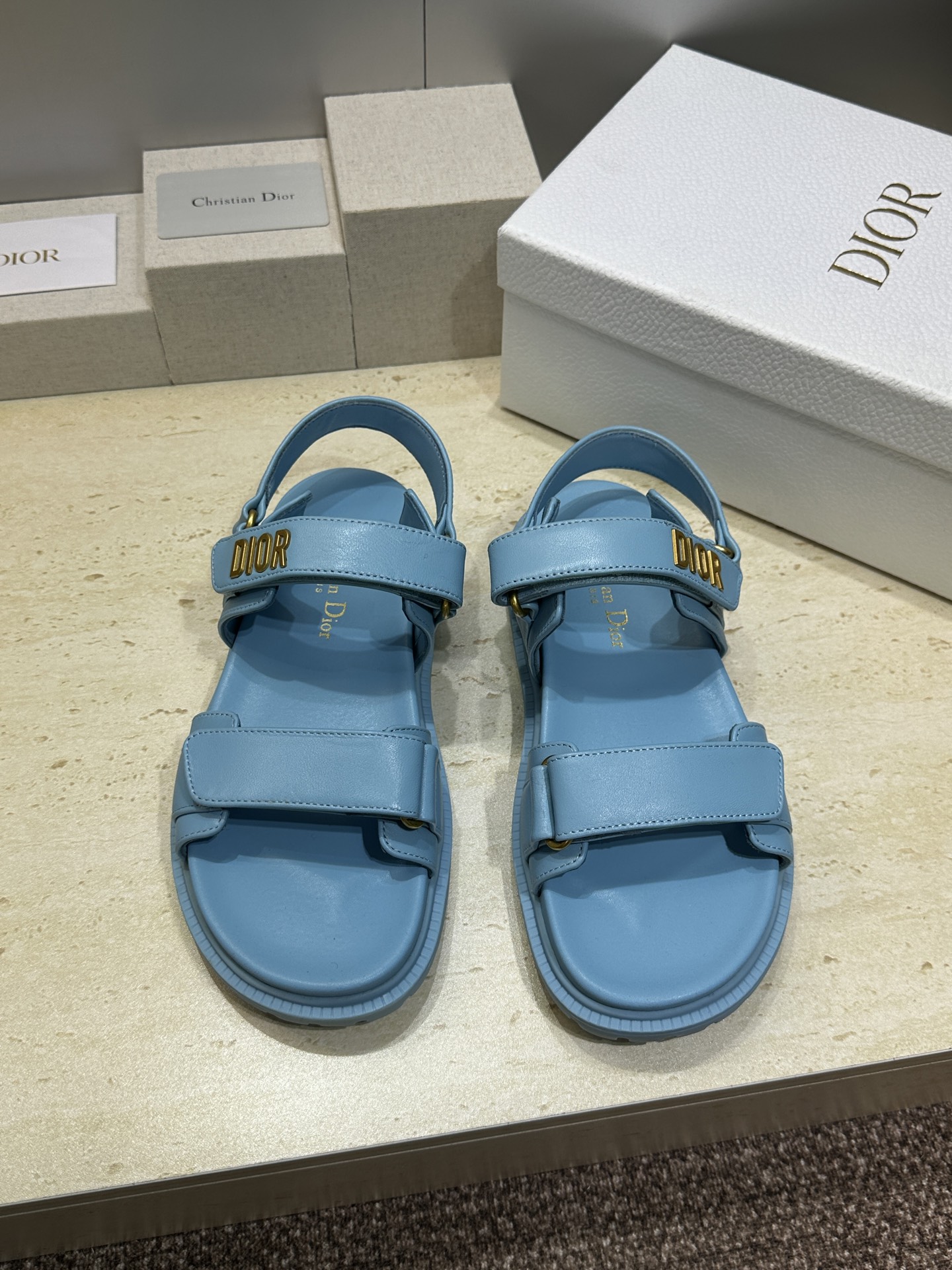 顶级版 迪奥 Dior 春夏经典款 Ract 魔术贴休闲女鞋 CD字母logo五金扣厚底圆头露趾沙滩凉鞋