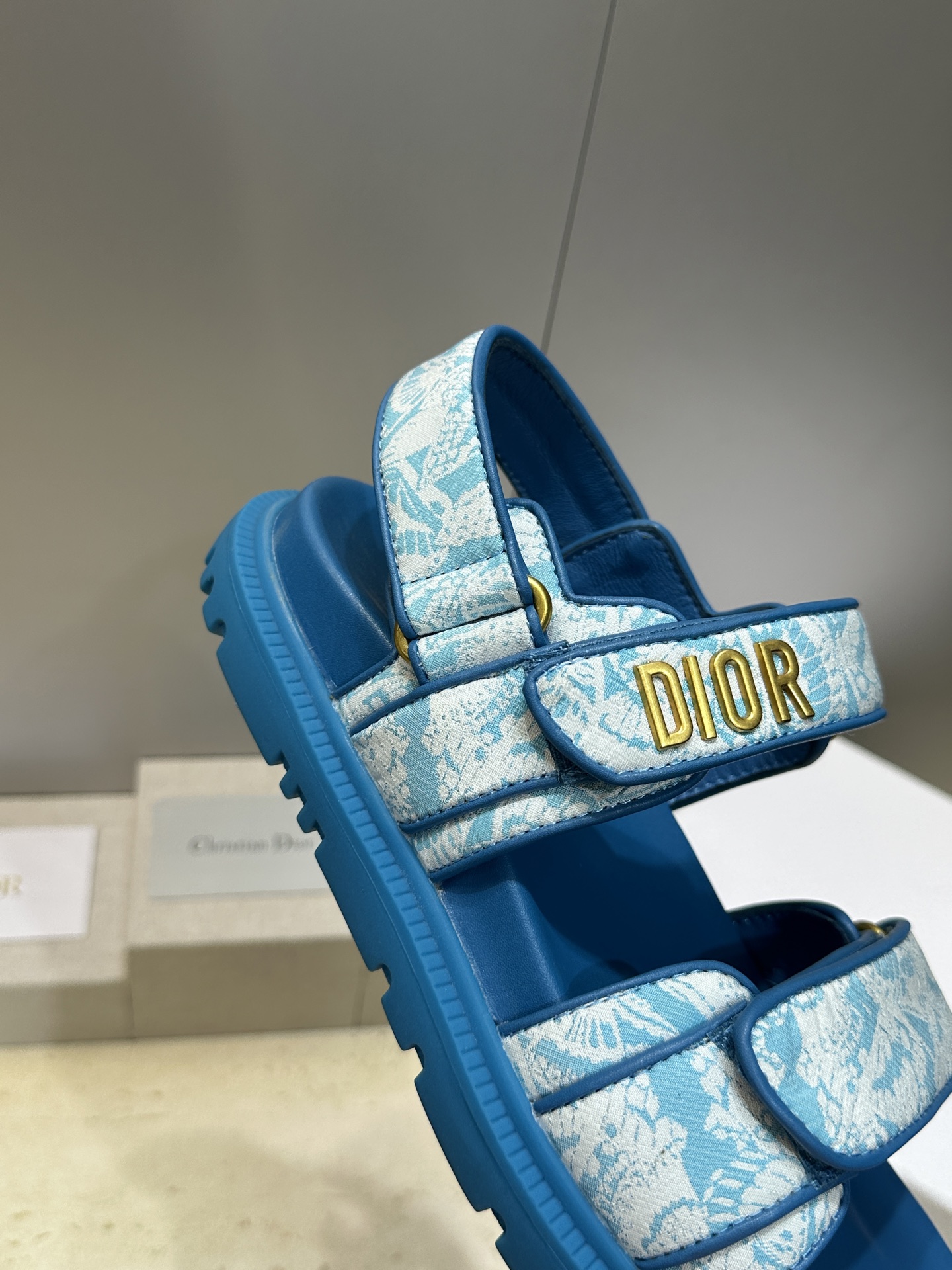 顶级版 迪奥 Dior 春夏经典款 Ract 魔术贴休闲女鞋 CD字母logo五金扣厚底圆头露趾沙滩凉鞋