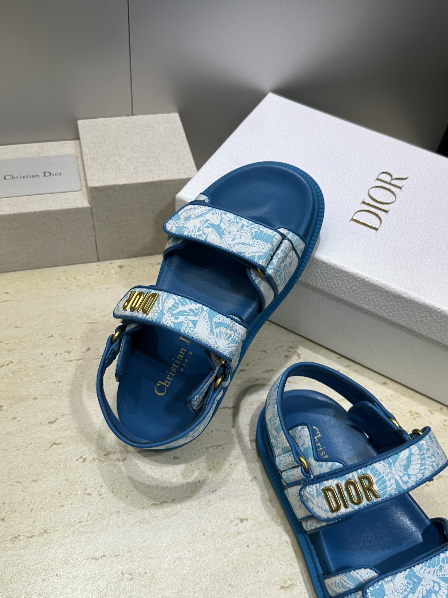 顶级版 迪奥 Dior 春夏经典款 Ract 魔术贴休闲女鞋 CD字母logo五金扣厚底圆头露趾沙滩凉鞋