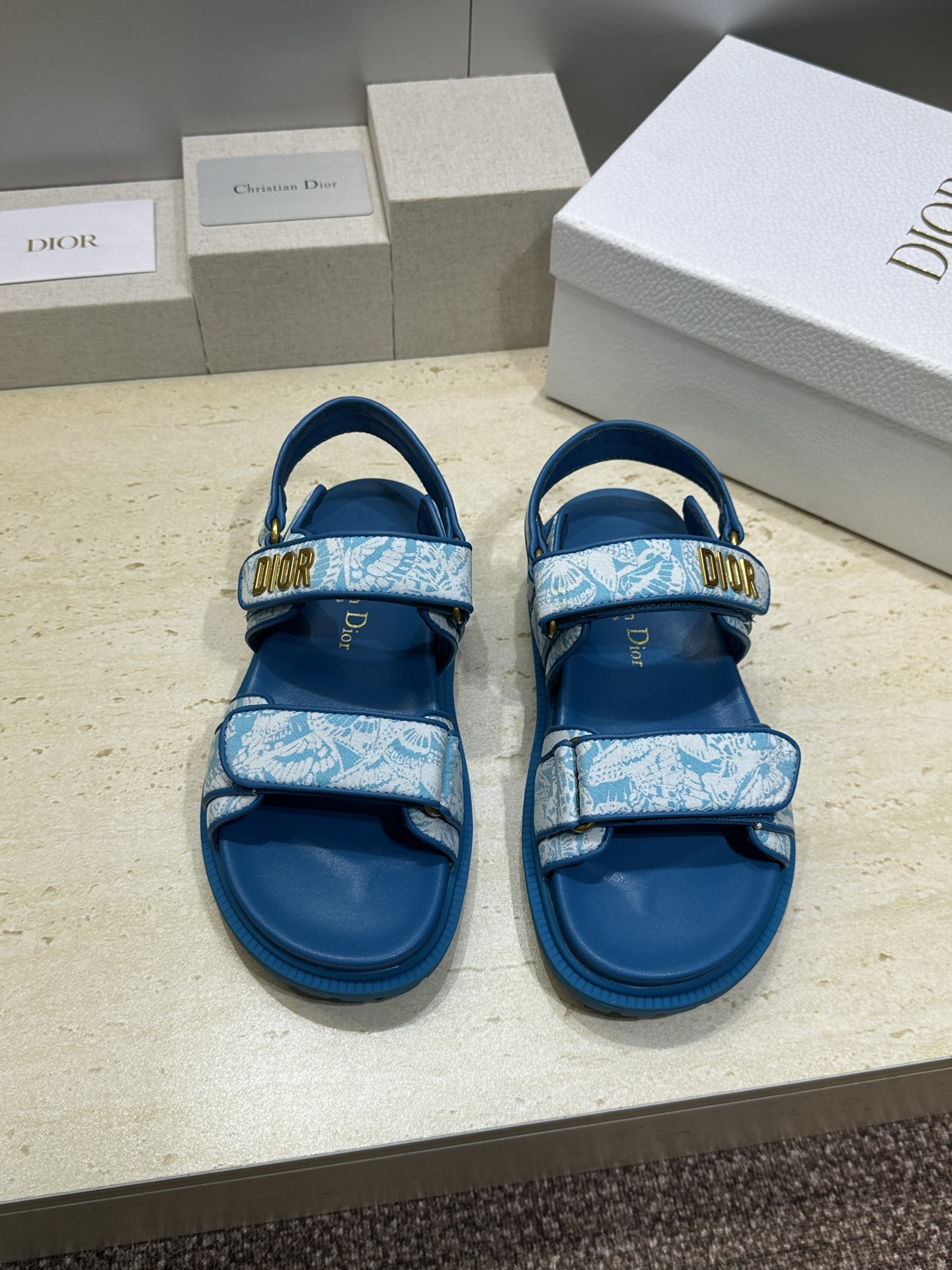 顶级版 迪奥 Dior 春夏经典款 Ract 魔术贴休闲女鞋 CD字母logo五金扣厚底圆头露趾沙滩凉鞋