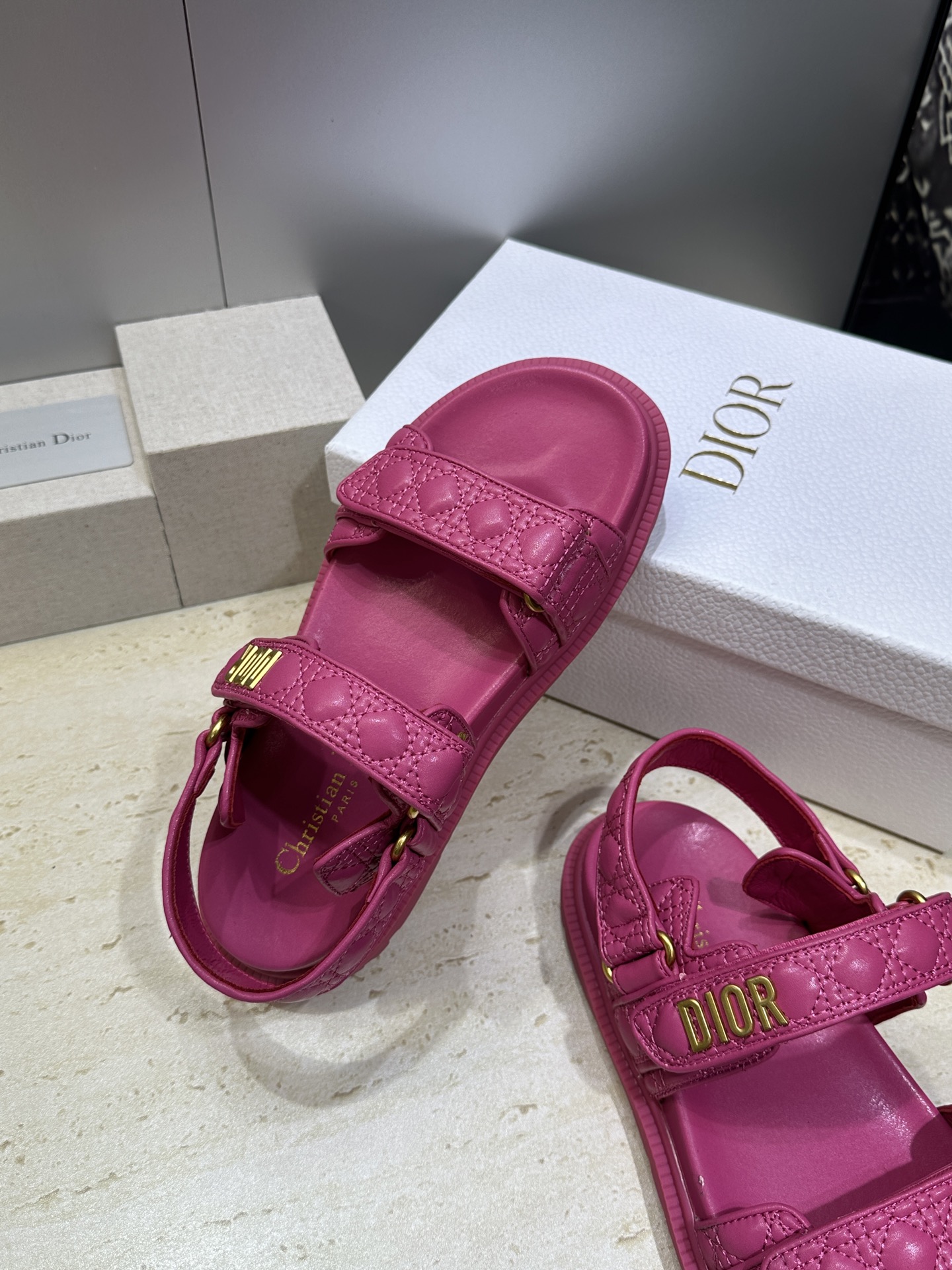顶级版 迪奥 Dior 春夏经典款 Ract 魔术贴菱格电绣休闲女鞋 CD字母logo五金扣厚底圆头露趾