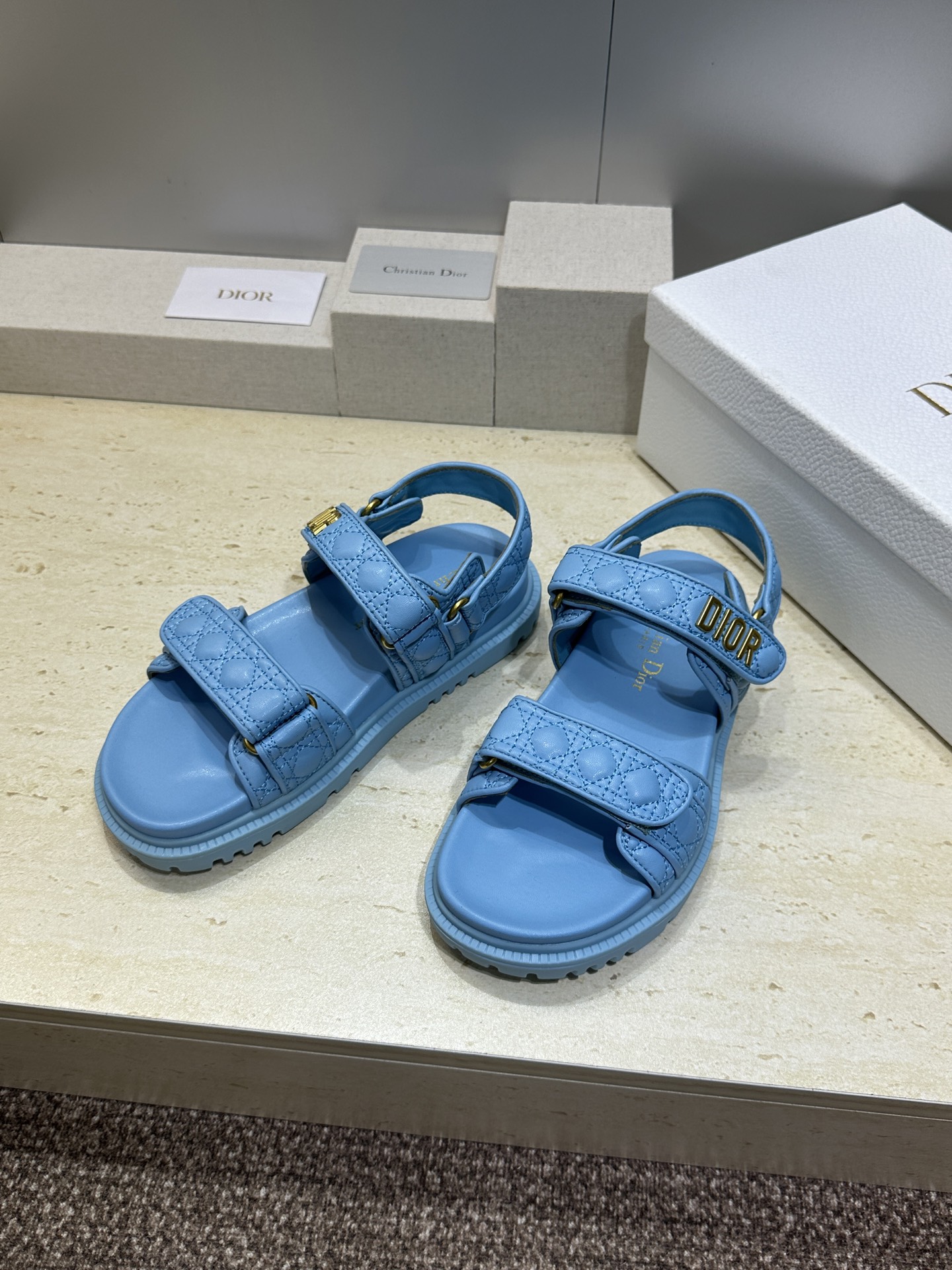 顶级版 迪奥 Dior 春夏经典款 Ract 魔术贴菱格电绣休闲女鞋 CD字母logo五金扣厚底圆头露趾