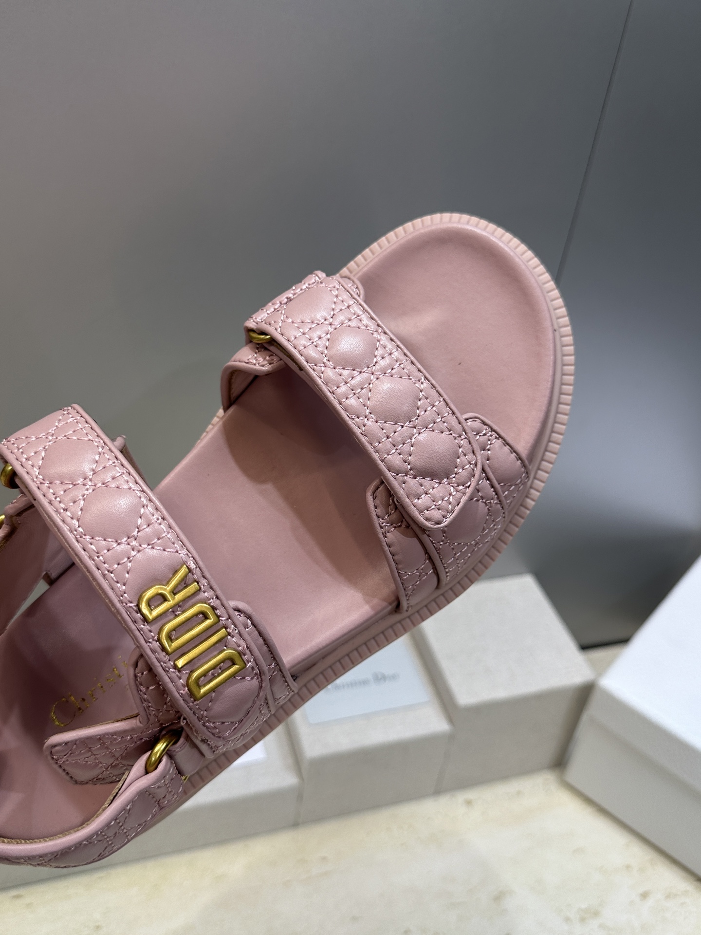 顶级版 迪奥 Dior 春夏经典款 Ract 魔术贴菱格电绣休闲女鞋 CD字母logo五金扣厚底圆头露趾