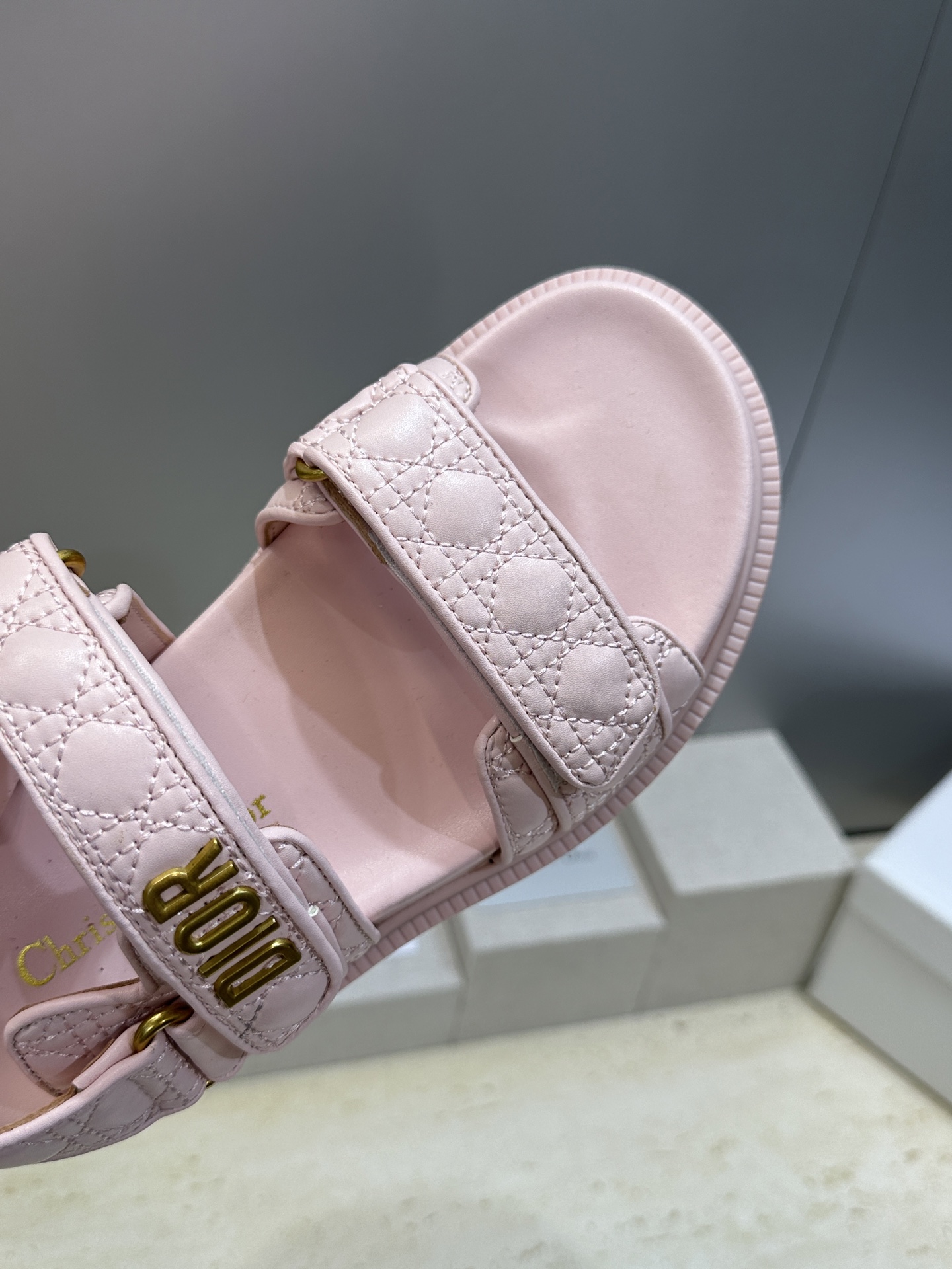 顶级版 迪奥 Dior 春夏经典款 Ract 魔术贴菱格电绣休闲女鞋 CD字母logo五金扣厚底圆头露趾