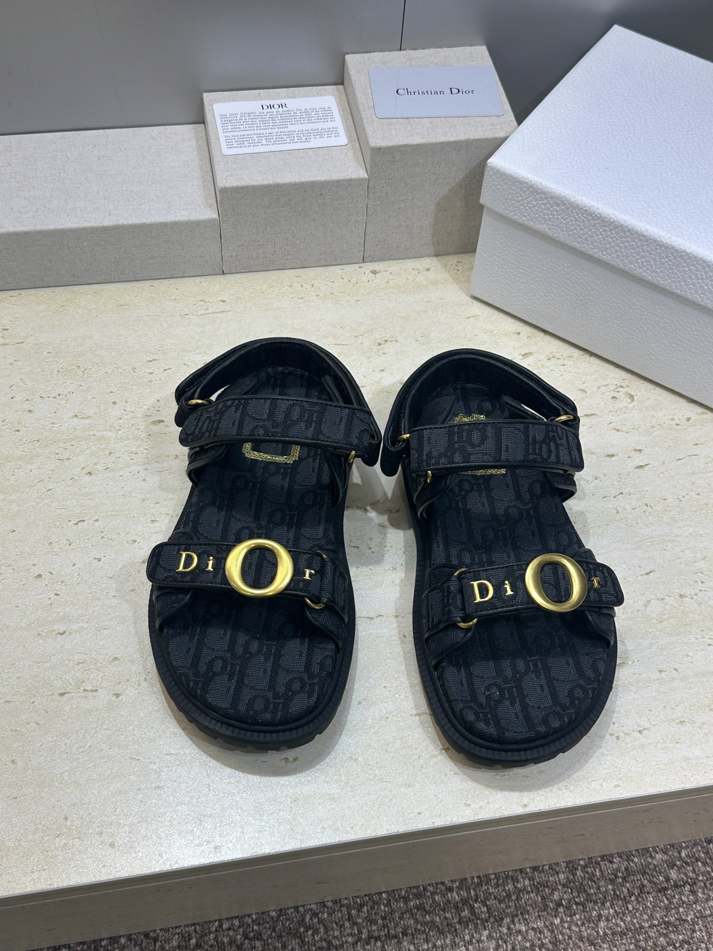 顶级版 迪奥 Dior 2026春夏走秀新款 My 魔术贴厚底休闲女鞋 CD字母logo五金扣平底圆头露
