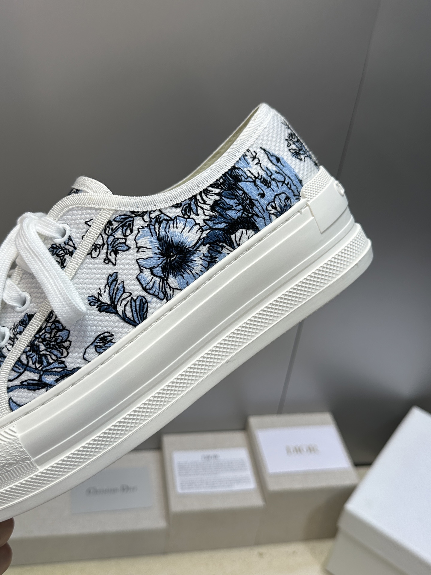 工厂价:女码/男码+10Dior 迪奥2026春夏最新情侣款厚底绑带低帮休闲鞋 Walk’n Dior 