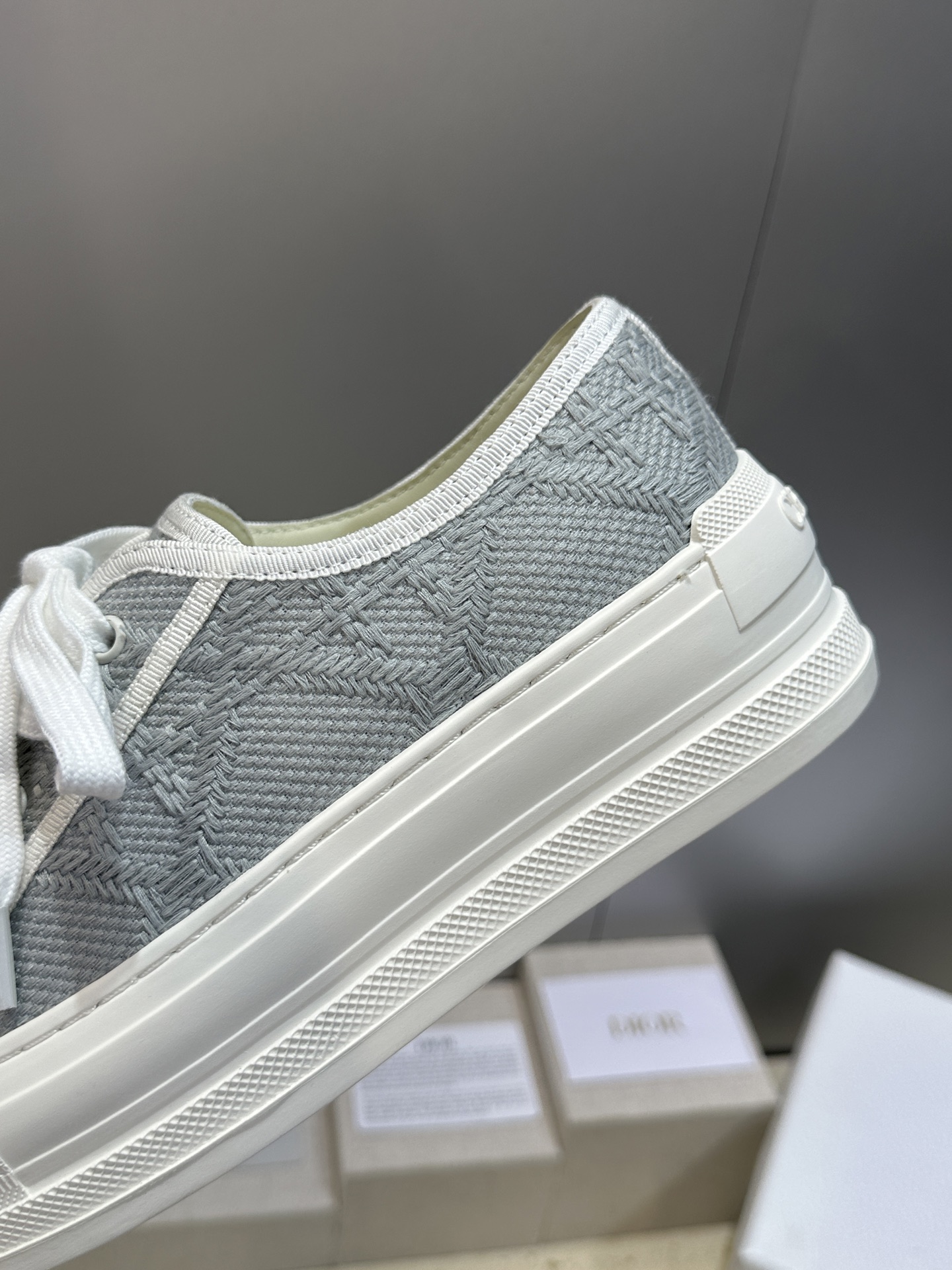 工厂价:女码/男码+10Dior 迪奥2026春夏最新情侣款厚底绑带低帮休闲鞋 Walk’n Dior 
