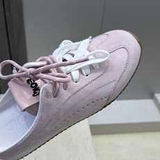 (配全套飞机盒) alo 2026春夏新款高定系列 Sunset Sneaker系带徳训休闲运动穆勒女鞋 (配全套飞机盒) alo 2026春夏新款高定系列 Sunset Sneaker系带徳训休闲运动穆勒女鞋