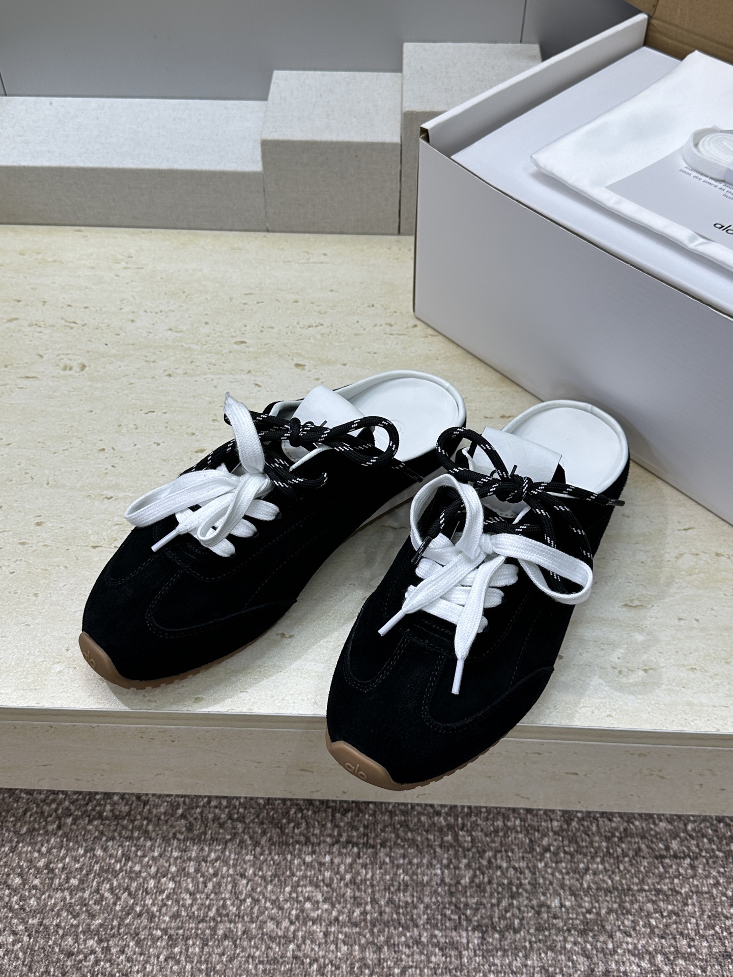 （配全套飞机盒） alo 2026春夏新款高定系列 Sunset Sneaker系带徳训休闲运动穆勒女鞋