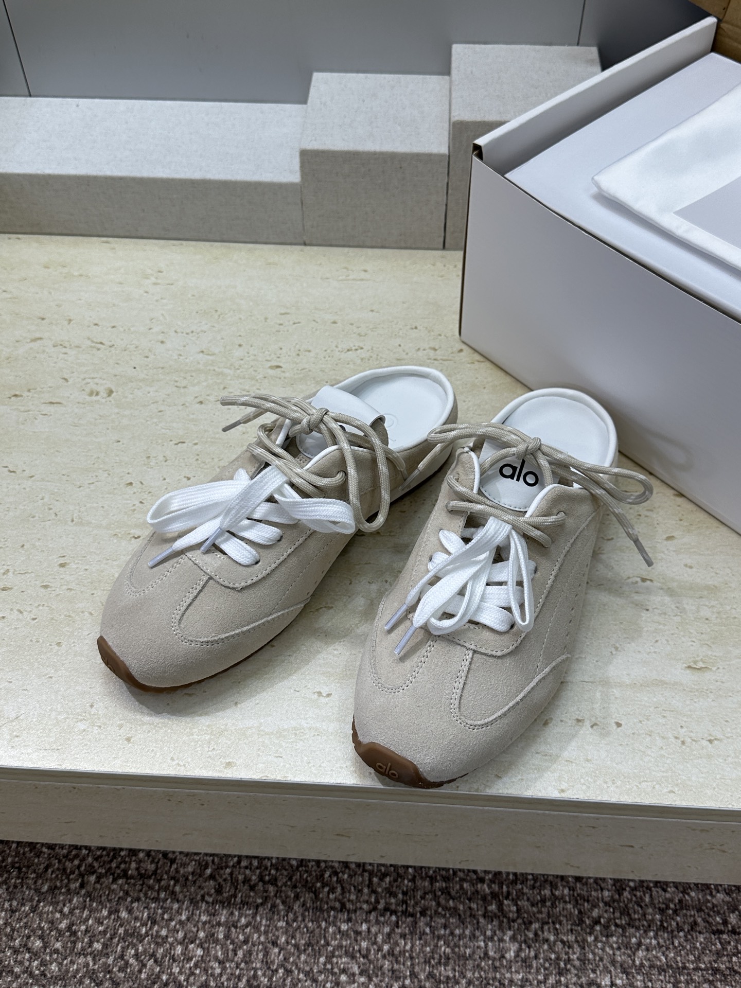 （配全套飞机盒） alo 2026春夏新款高定系列 Sunset Sneaker系带徳训休闲运动穆勒女鞋