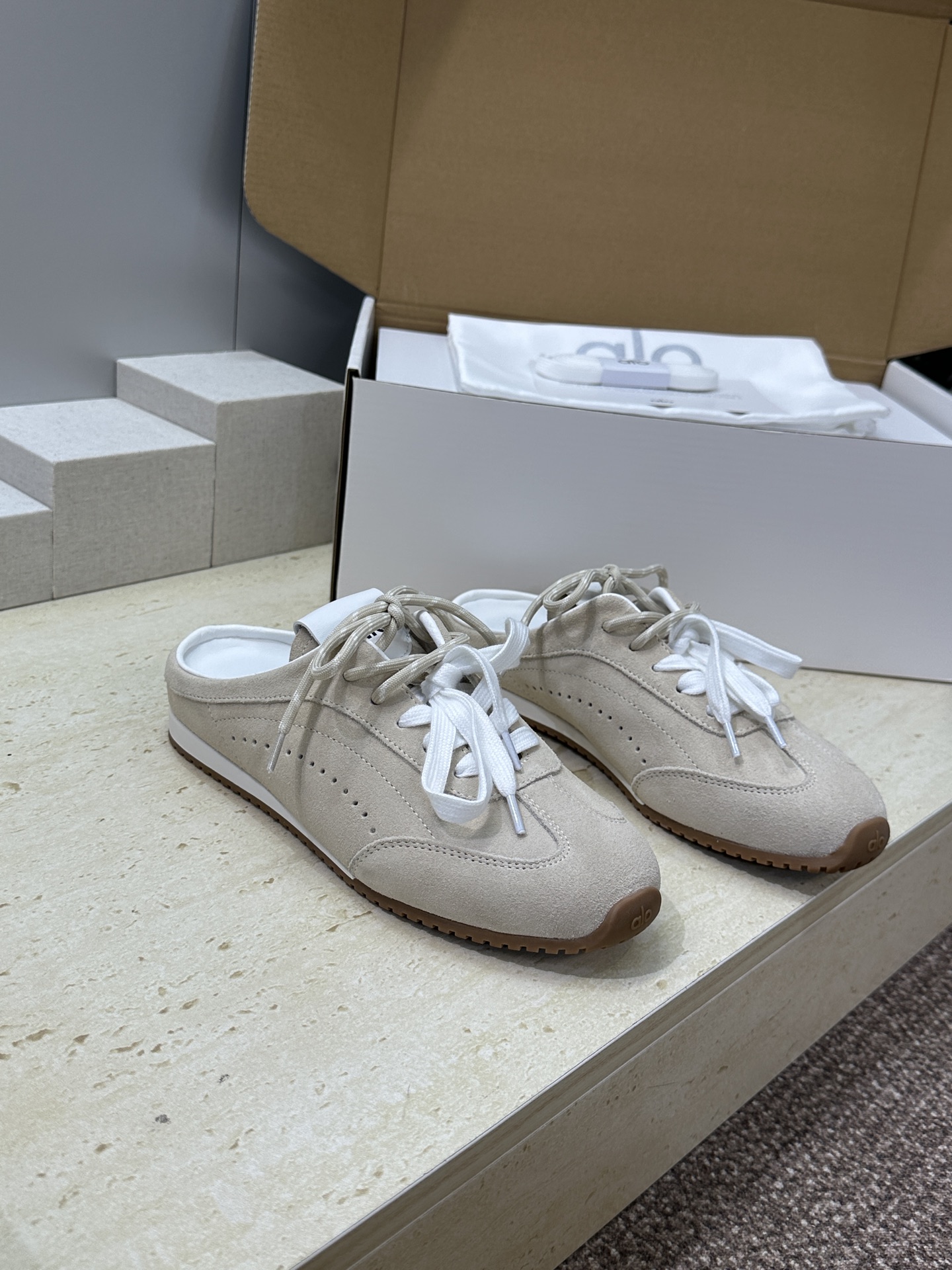 （配全套飞机盒） alo 2026春夏新款高定系列 Sunset Sneaker系带徳训休闲运动穆勒女鞋