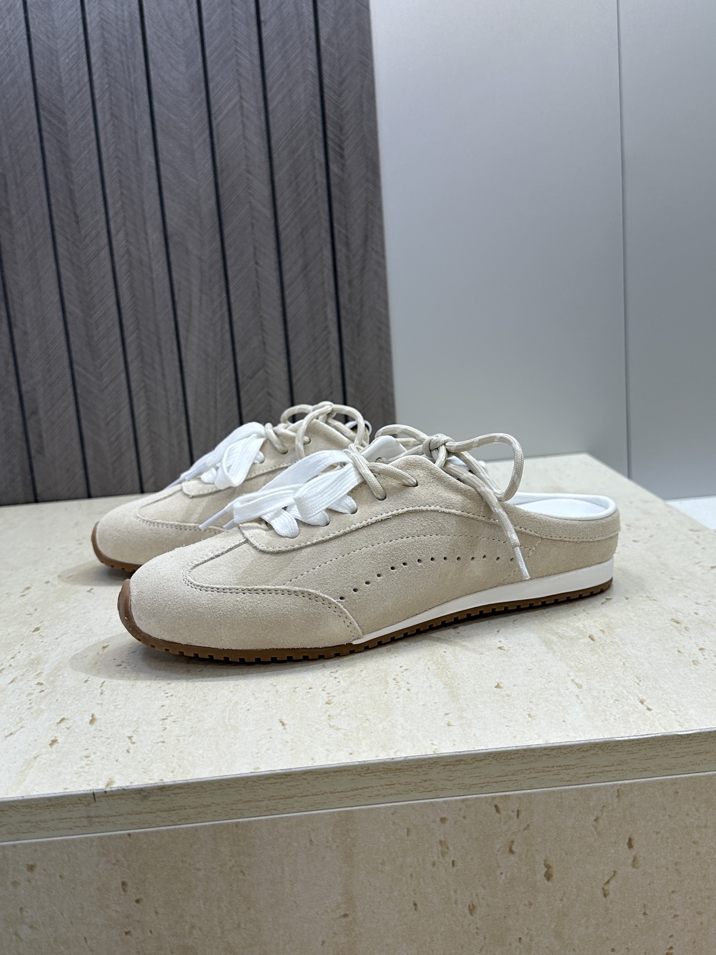 （配全套飞机盒） alo 2026春夏新款高定系列 Sunset Sneaker系带徳训休闲运动穆勒女鞋