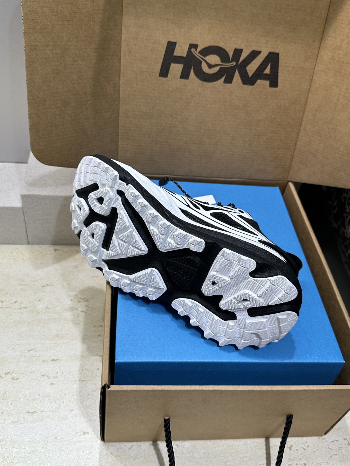 (配全套飞机盒）HOKA ONE Mafate  2026 春夏情侣装新款拼色休闲登山鞋  字母logo
