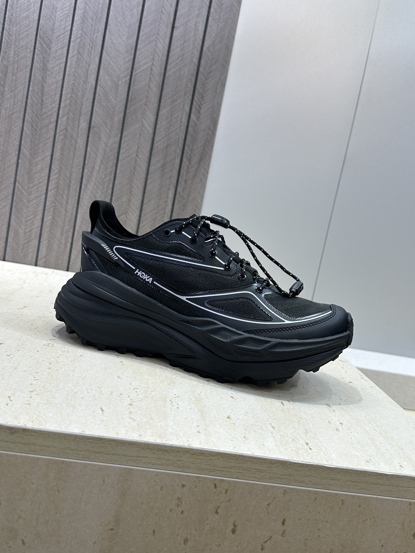 (配全套飞机盒）HOKA ONE Mafate  2026 春夏情侣装新款拼色休闲登山鞋  字母logo