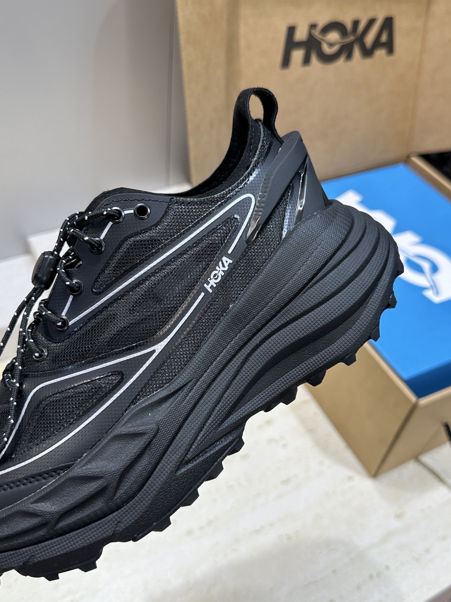 (配全套飞机盒）HOKA ONE Mafate  2026 春夏情侣装新款拼色休闲登山鞋  字母logo