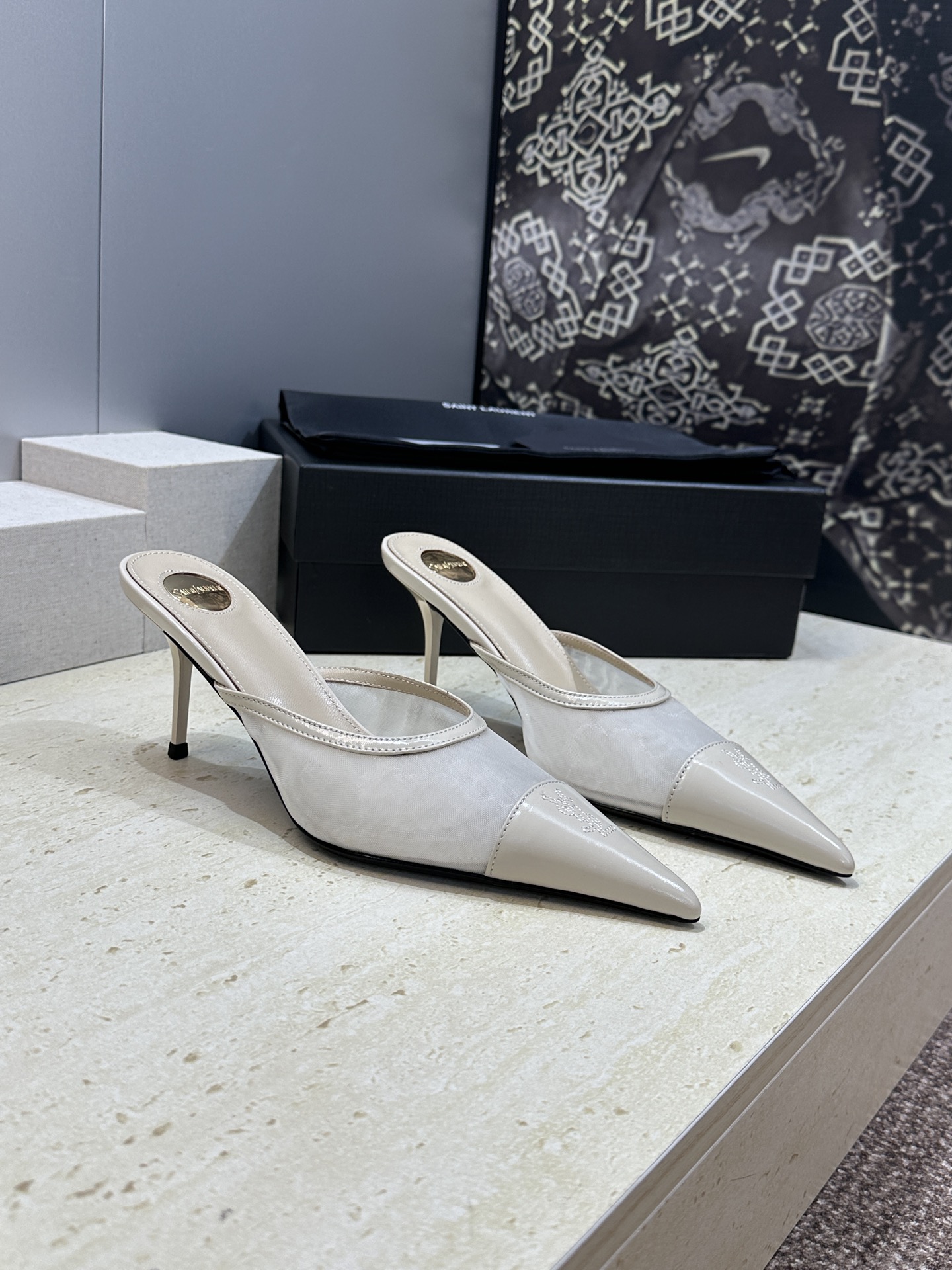 SAINT LAURENT PARIS 圣罗兰2026春夏新款高跟尖头女鞋  YSL字母logo明星同款
