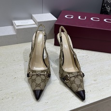 Gucci 2026春夏新款高跟尖头女鞋 古驰字母logo五金扣经典老花布拼色后空凉鞋材质:鞋面进口小牛 Gucci 2026春夏新款高跟尖头女鞋 古驰字母logo五金扣经典老花布拼色后空凉鞋材质:鞋面进口小牛