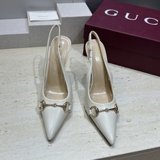 Gucci 2026春夏新款高跟尖头女鞋 古驰字母logo五金扣经典老花布拼色后空凉鞋材质:鞋面进口小牛 Gucci 2026春夏新款高跟尖头女鞋 古驰字母logo五金扣经典老花布拼色后空凉鞋材质:鞋面进口小牛