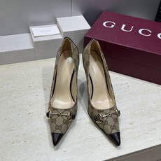 Gucci 2026春夏新款高跟尖头女鞋 古驰字母logo五金扣经典老花布拼色单鞋材质:鞋面进口小牛皮/ Gucci 2026春夏新款高跟尖头女鞋 古驰字母logo五金扣经典老花布拼色单鞋材质:鞋面进口小牛皮/