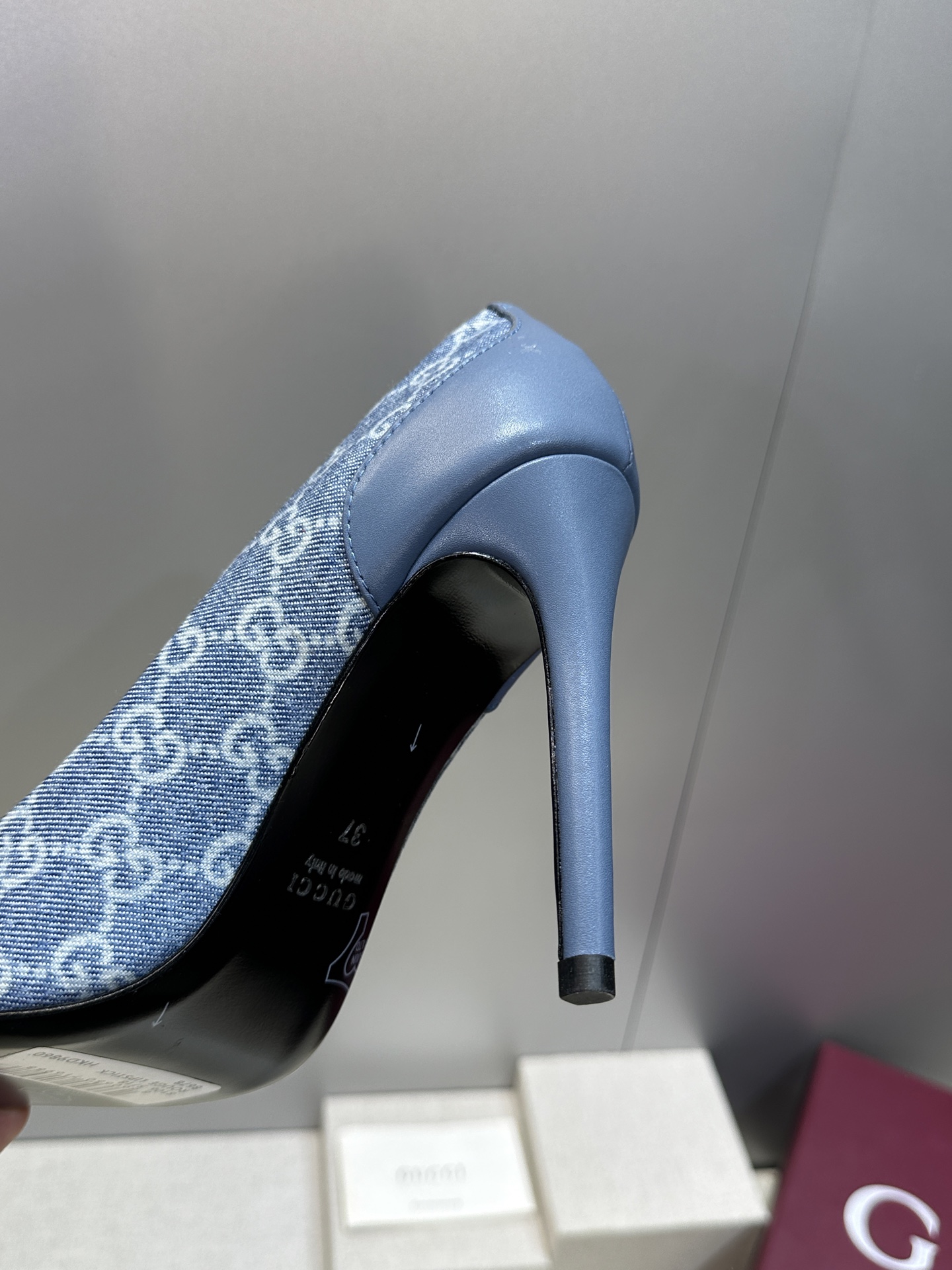 Gucci 2026春夏新款高跟尖头女鞋 古驰字母logo五金扣经典老花布拼色单鞋材质:鞋面进口小牛皮/
