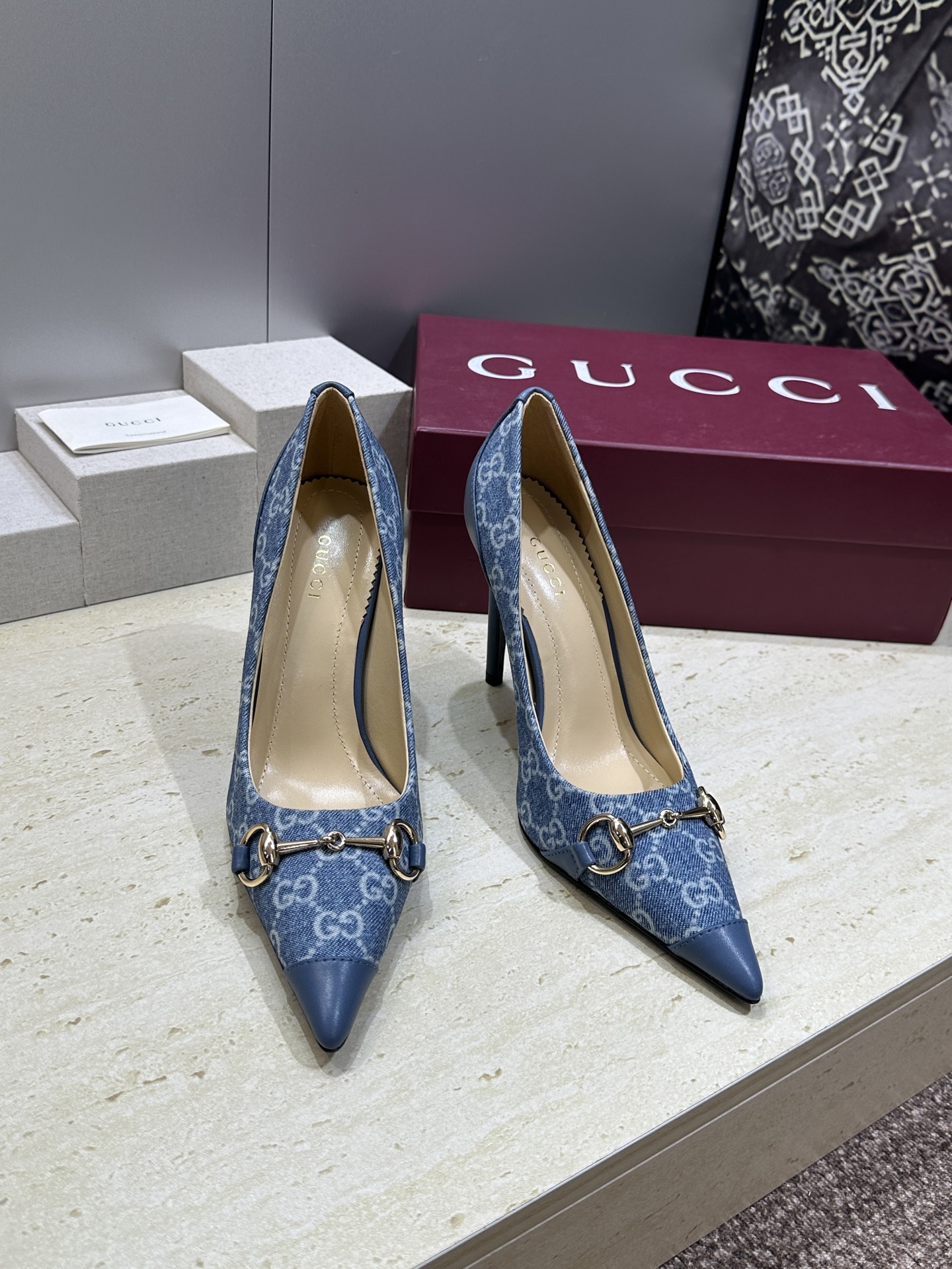 Gucci 2026春夏新款高跟尖头女鞋 古驰字母logo五金扣经典老花布拼色单鞋材质:鞋面进口小牛皮/