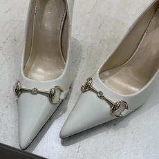 Gucci 2026春夏新款高跟尖头女鞋 古驰字母logo五金扣经典老花布拼色单鞋材质:鞋面进口小牛皮/ Gucci 2026春夏新款高跟尖头女鞋 古驰字母logo五金扣经典老花布拼色单鞋材质:鞋面进口小牛皮/