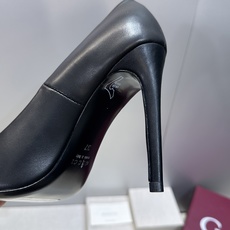 Gucci 2026春夏新款高跟尖头女鞋 古驰字母logo五金扣经典老花布拼色单鞋材质:鞋面进口小牛皮/ Gucci 2026春夏新款高跟尖头女鞋 古驰字母logo五金扣经典老花布拼色单鞋材质:鞋面进口小牛皮/