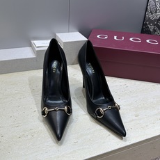 Gucci 2026春夏新款高跟尖头女鞋 古驰字母logo五金扣经典老花布拼色单鞋材质:鞋面进口小牛皮/ Gucci 2026春夏新款高跟尖头女鞋 古驰字母logo五金扣经典老花布拼色单鞋材质:鞋面进口小牛皮/
