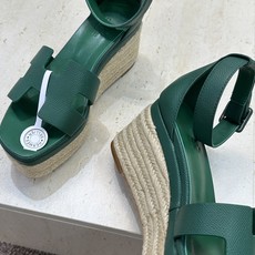 (配全套飞机盒) 莞货 代购级Hermes 爱马仕 2026春夏新色经典款 Luce 厚底拼色坡跟女鞋 (配全套飞机盒) 莞货 代购级Hermes 爱马仕 2026春夏新色经典款 Luce 厚底拼色坡跟女鞋