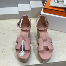 (配全套飞机盒) 莞货 代购级Hermes 爱马仕 2026春夏新色经典款 Luce 厚底拼色坡跟女鞋 (配全套飞机盒) 莞货 代购级Hermes 爱马仕 2026春夏新色经典款 Luce 厚底拼色坡跟女鞋