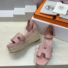 (配全套飞机盒) 莞货 代购级Hermes 爱马仕 2026春夏新色经典款 Luce 厚底拼色坡跟女鞋 (配全套飞机盒) 莞货 代购级Hermes 爱马仕 2026春夏新色经典款 Luce 厚底拼色坡跟女鞋