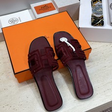 (配全套飞机盒)莞货 代购级 爱马仕 Hermes 2026春夏新色经典款 Oran平底方头拼色工字拖女 (配全套飞机盒)莞货 代购级 爱马仕 Hermes 2026春夏新色经典款 Oran平底方头拼色工字拖女