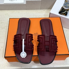 (配全套飞机盒)莞货 代购级 爱马仕 Hermes 2026春夏新色经典款 Oran平底方头拼色工字拖女 (配全套飞机盒)莞货 代购级 爱马仕 Hermes 2026春夏新色经典款 Oran平底方头拼色工字拖女