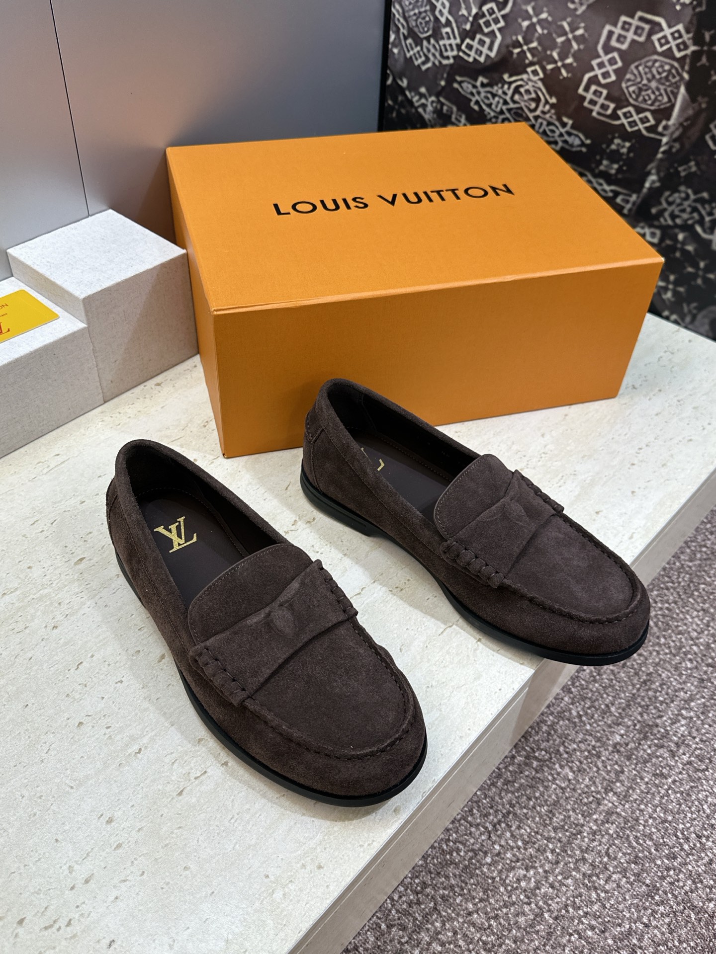 顶级版 Louis Vuitton 2026春夏新款平底豆豆男鞋  LV Cicle 系列字母logo圆