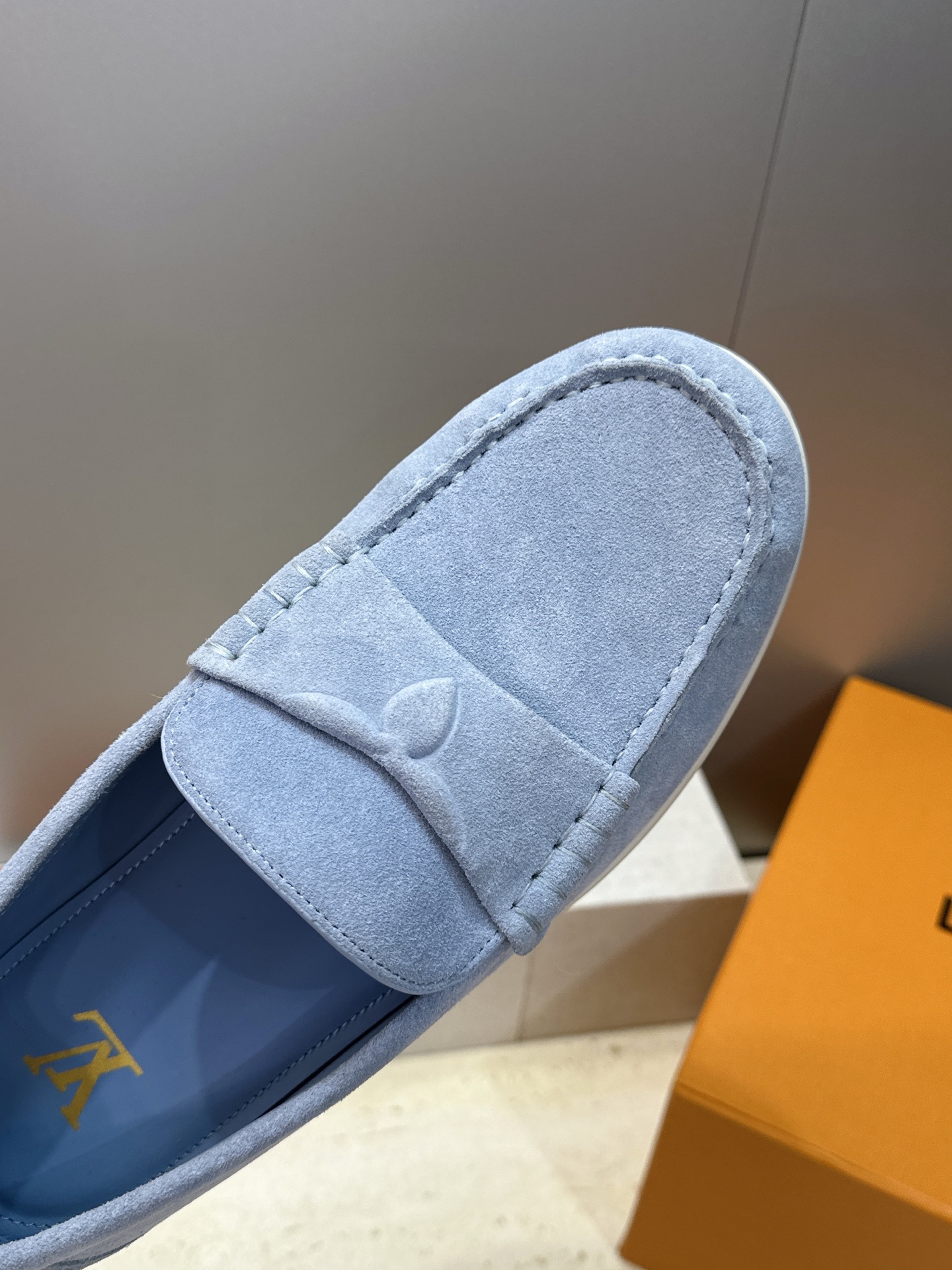 顶级版 Louis Vuitton 2026春夏新款平底豆豆男鞋  LV Cicle 系列字母logo圆