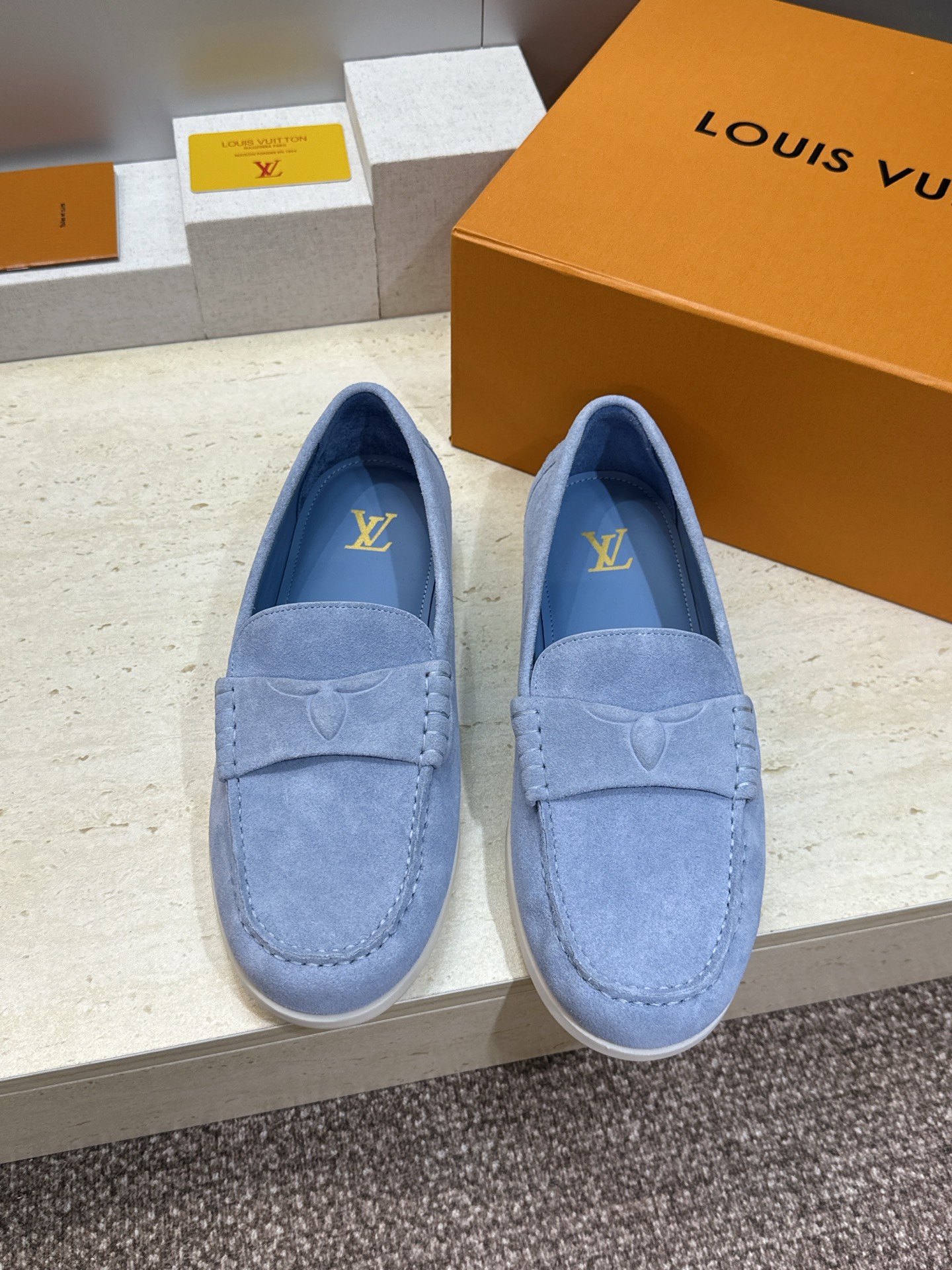 顶级版 Louis Vuitton 2026春夏新款平底豆豆男鞋  LV Cicle 系列字母logo圆
