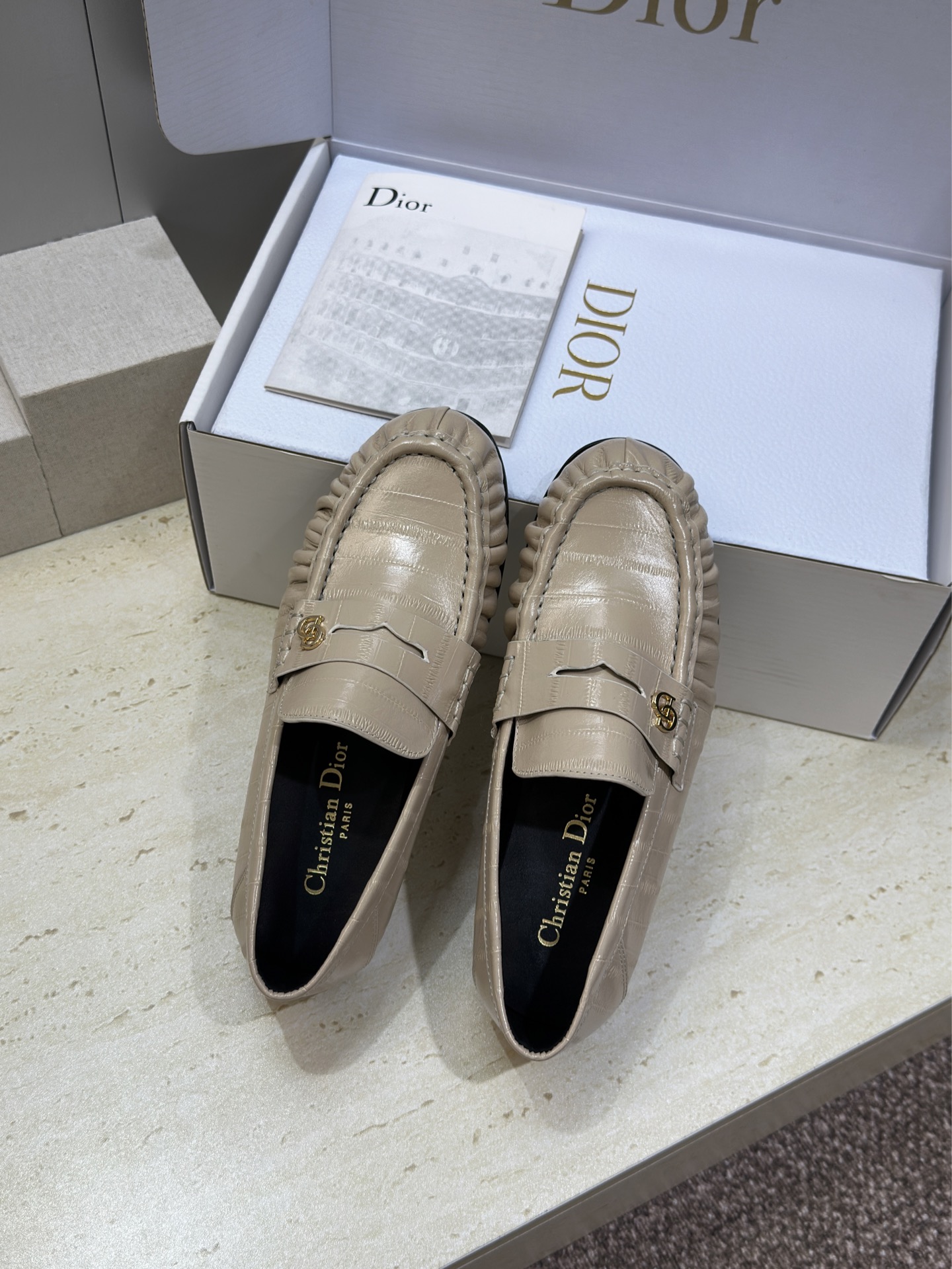 (配全套飞机盒)Dior 迪奥2026春夏新款 D-Time平底圆头玛丽珍芭蕾舞娃娃女鞋 CD字母log