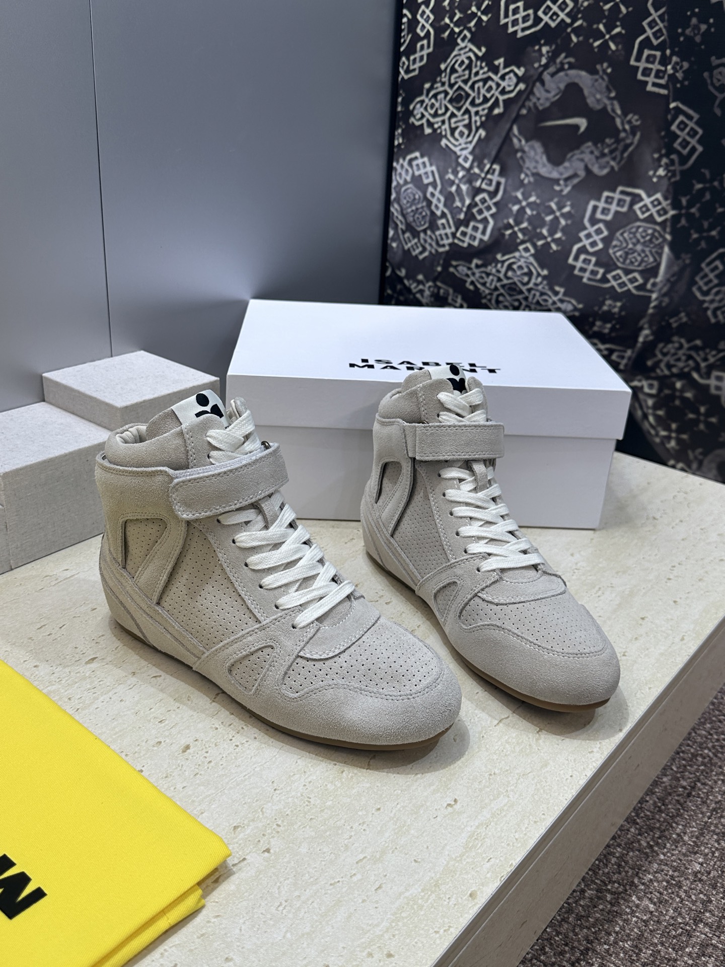 ISABEL MARANT 2026秋冬新款高帮魔术贴运动休闲高帮女鞋 伊莎贝尔字母logo平底内增高系