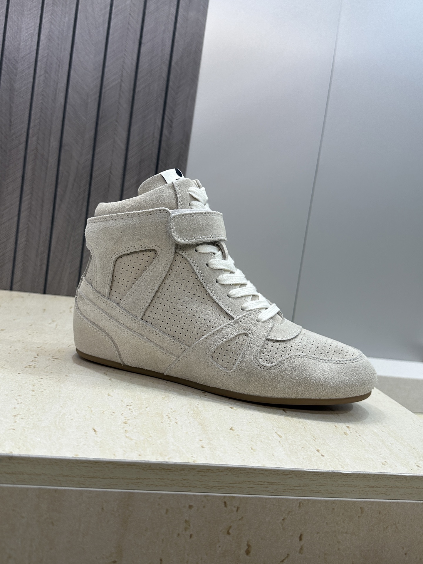 ISABEL MARANT 2026秋冬新款高帮魔术贴运动休闲高帮女鞋 伊莎贝尔字母logo平底内增高系