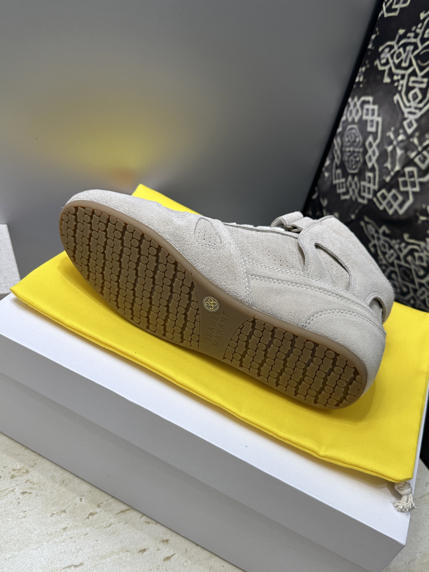 ISABEL MARANT 2026秋冬新款高帮魔术贴运动休闲高帮女鞋 伊莎贝尔字母logo平底内增高系