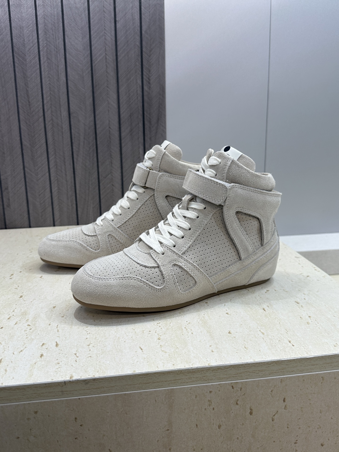 ISABEL MARANT 2026秋冬新款高帮魔术贴运动休闲高帮女鞋 伊莎贝尔字母logo平底内增高系