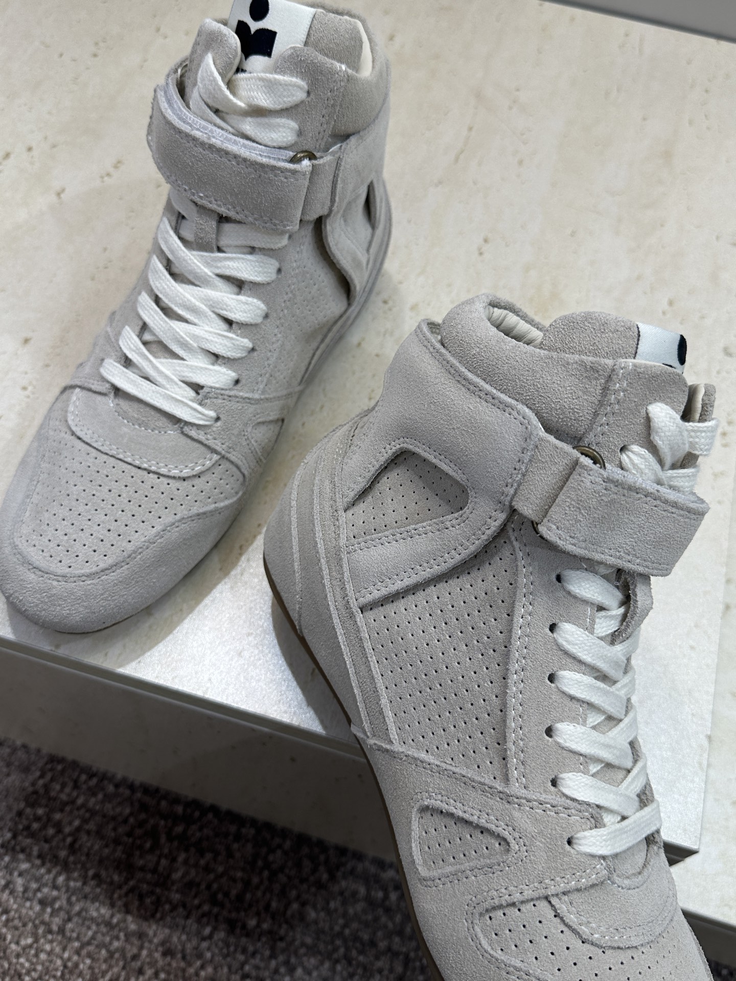 ISABEL MARANT 2026秋冬新款高帮魔术贴运动休闲高帮女鞋 伊莎贝尔字母logo平底内增高系