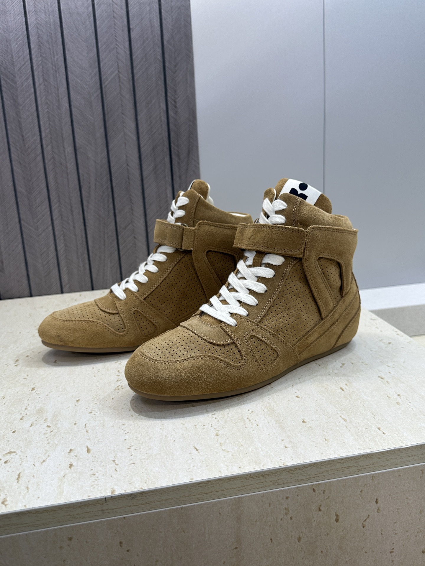 ISABEL MARANT 2026秋冬新款高帮魔术贴运动休闲高帮女鞋 伊莎贝尔字母logo平底内增高系