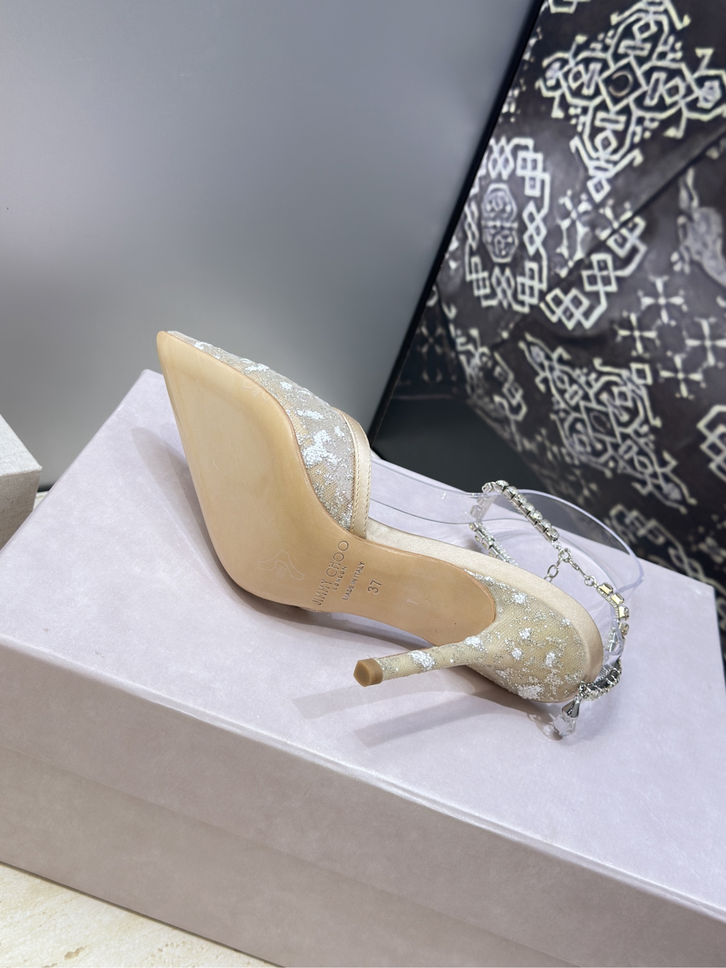 周仰杰Jimmy Choo 2026春夏新款水钻链条时尚女婚鞋 吉米周JC明星同款字母logo 五金扣高
