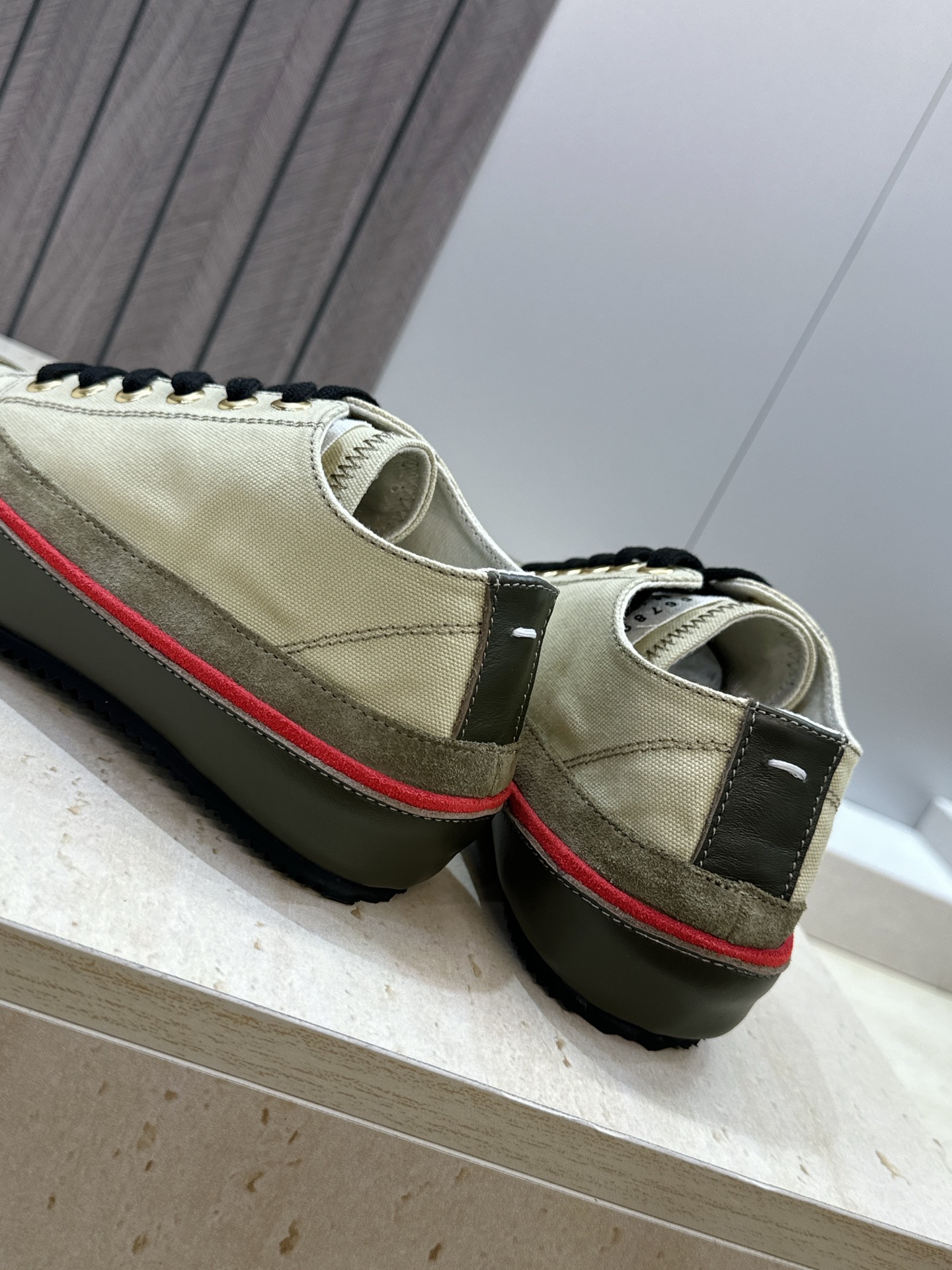 （配全套飞机盒）MaisonMargiela 2026春夏情侣新款系带德训休闲鞋 MM6 马吉拉字母lo