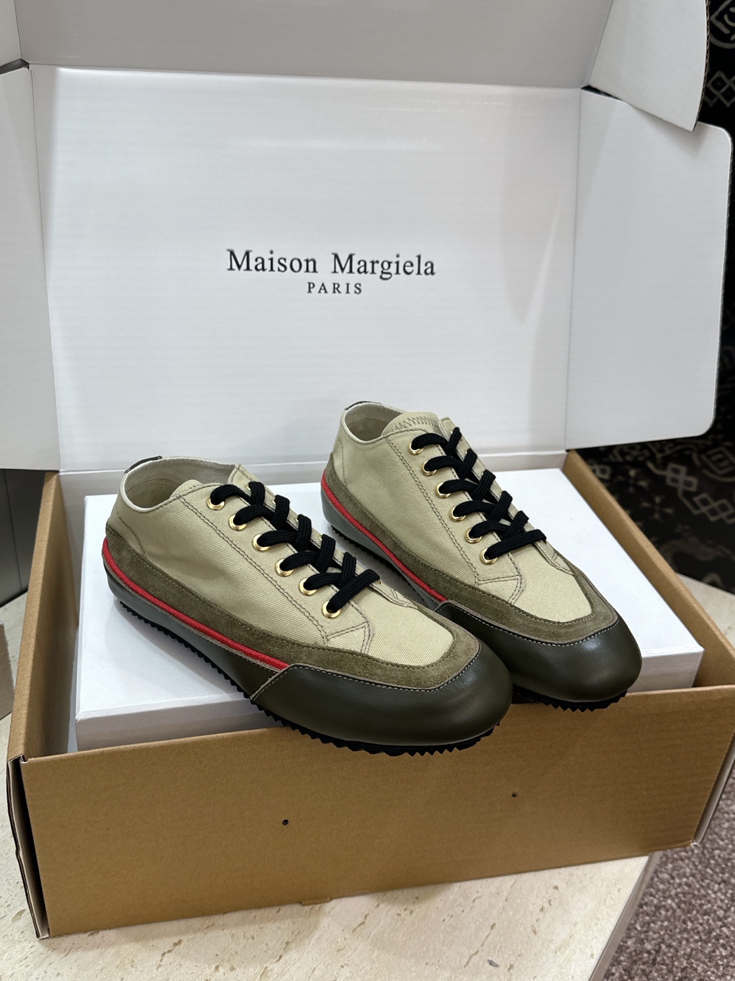 （配全套飞机盒）MaisonMargiela 2026春夏情侣新款系带德训休闲鞋 MM6 马吉拉字母lo
