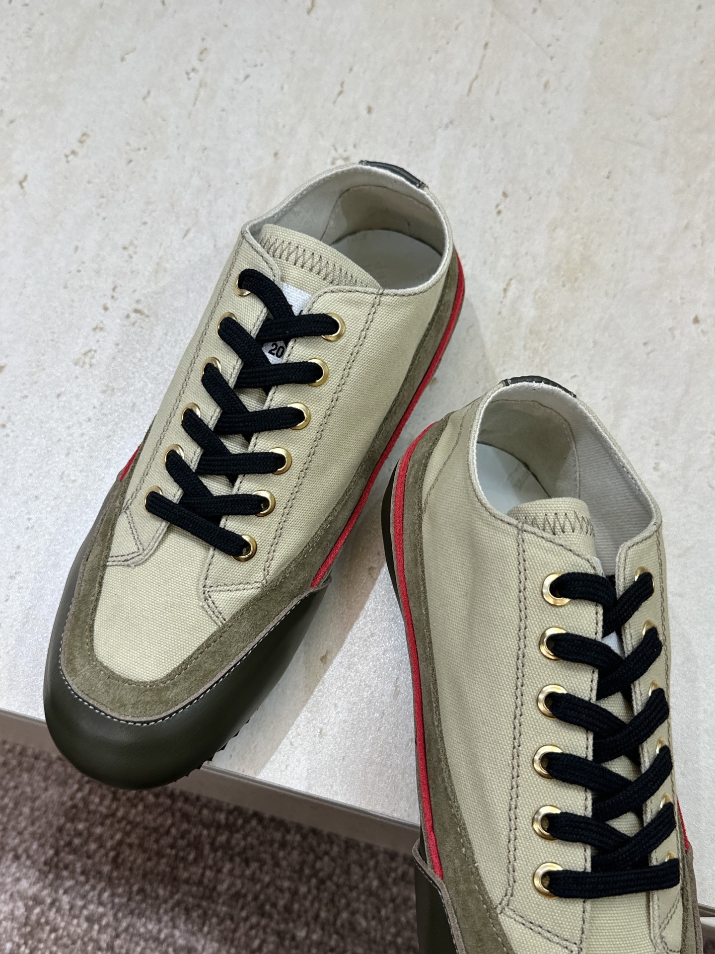 （配全套飞机盒）MaisonMargiela 2026春夏情侣新款系带德训休闲鞋 MM6 马吉拉字母lo