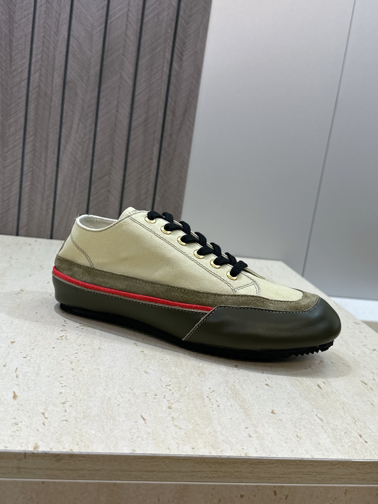 （配全套飞机盒）MaisonMargiela 2026春夏情侣新款系带德训休闲鞋 MM6 马吉拉字母lo